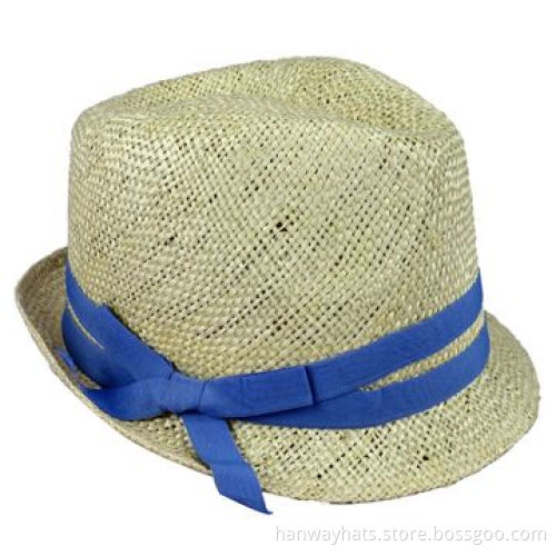 Fashionable White Sinamay Hat with Black GG Band